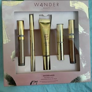 Wander beauty Daydreamer eye essential set